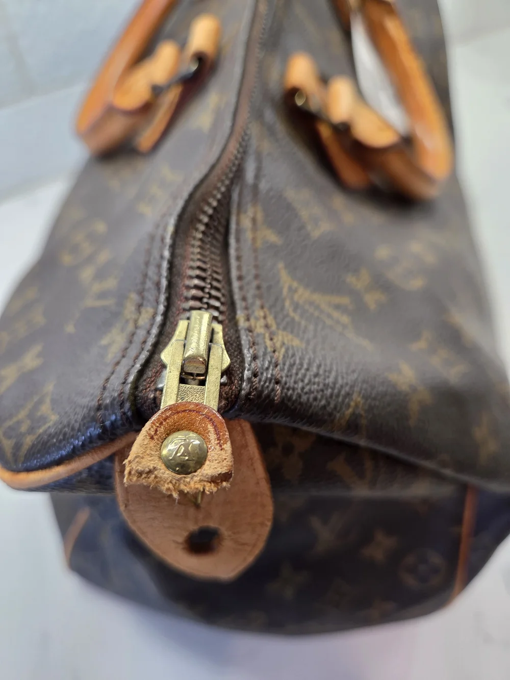 Vintage 1985 Louis Vuitton Monogram Speedy 40 Bag - Made in France SA851